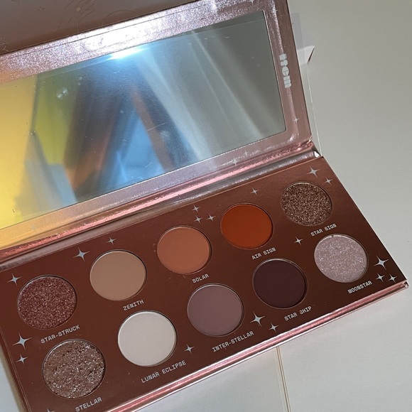 Item Beauty by Allison Rae
In my element eyeshadow Palette - Picture 6 of 8